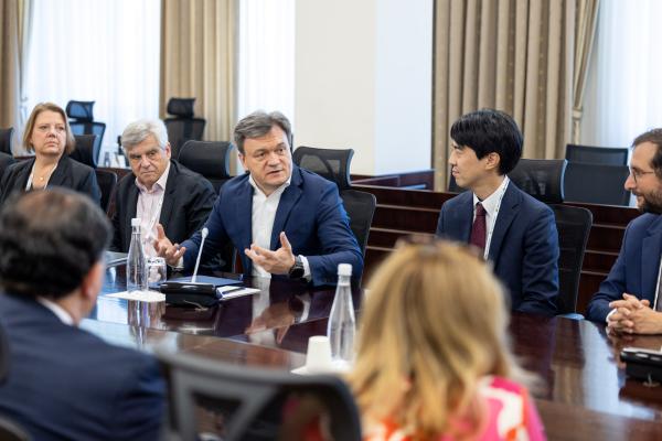 Prim-ministrul Dorin Recean s-a întâlnit cu un grup de investitori_1